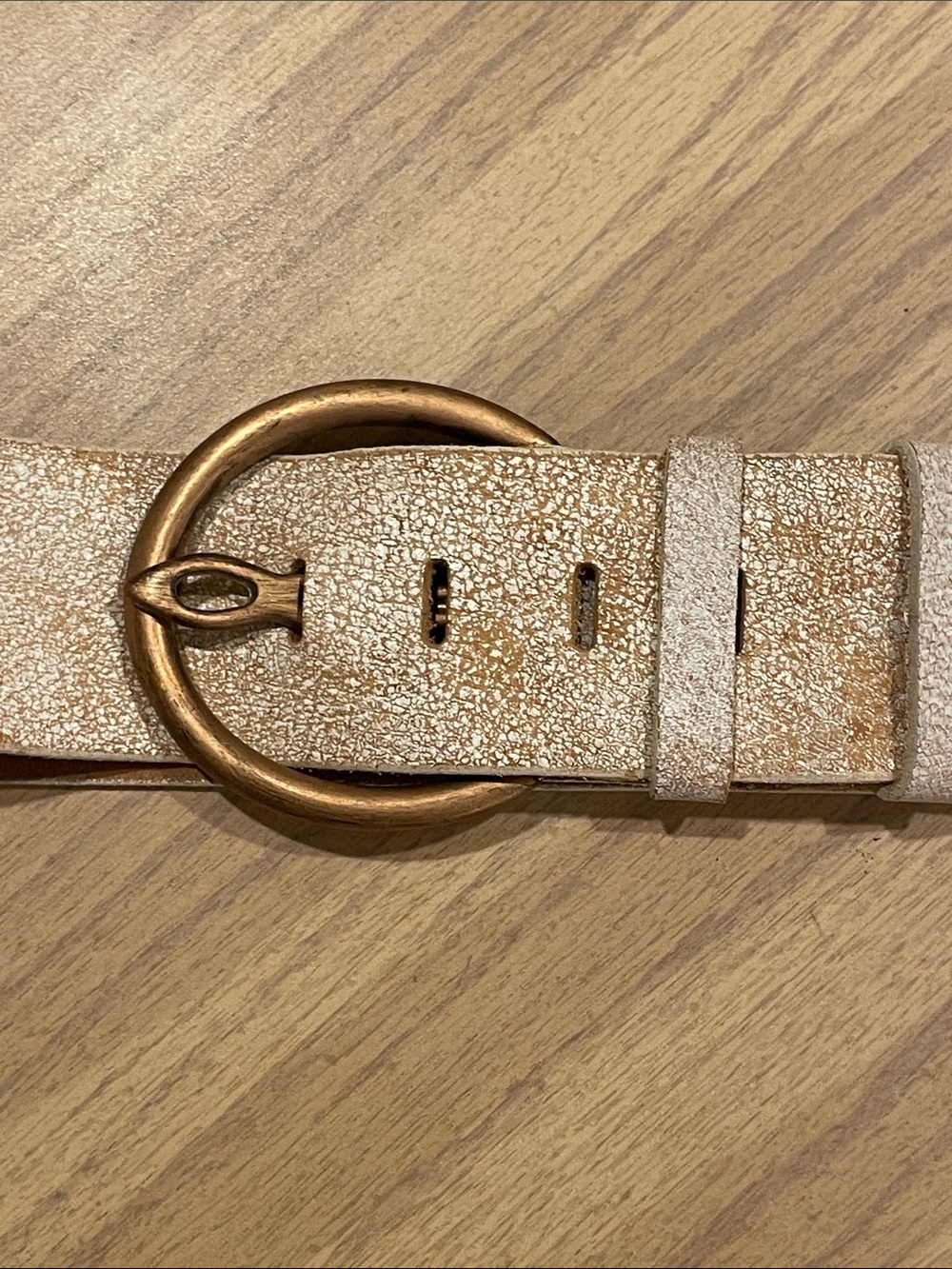 Metallic Textured Leather Belt with Antique Gold Buckle. XL